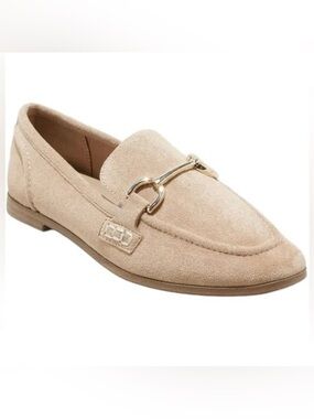 A New Day • Tan Cream Laurel Loafers Size 8